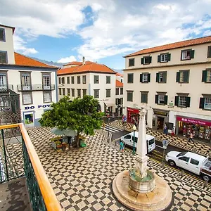 esmeralda-holidays-apartments.madeira-islandshotels.com/